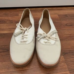 UGG NOLITA WATER LILY LACE UP OXFORD FLAT SIZE 7.5